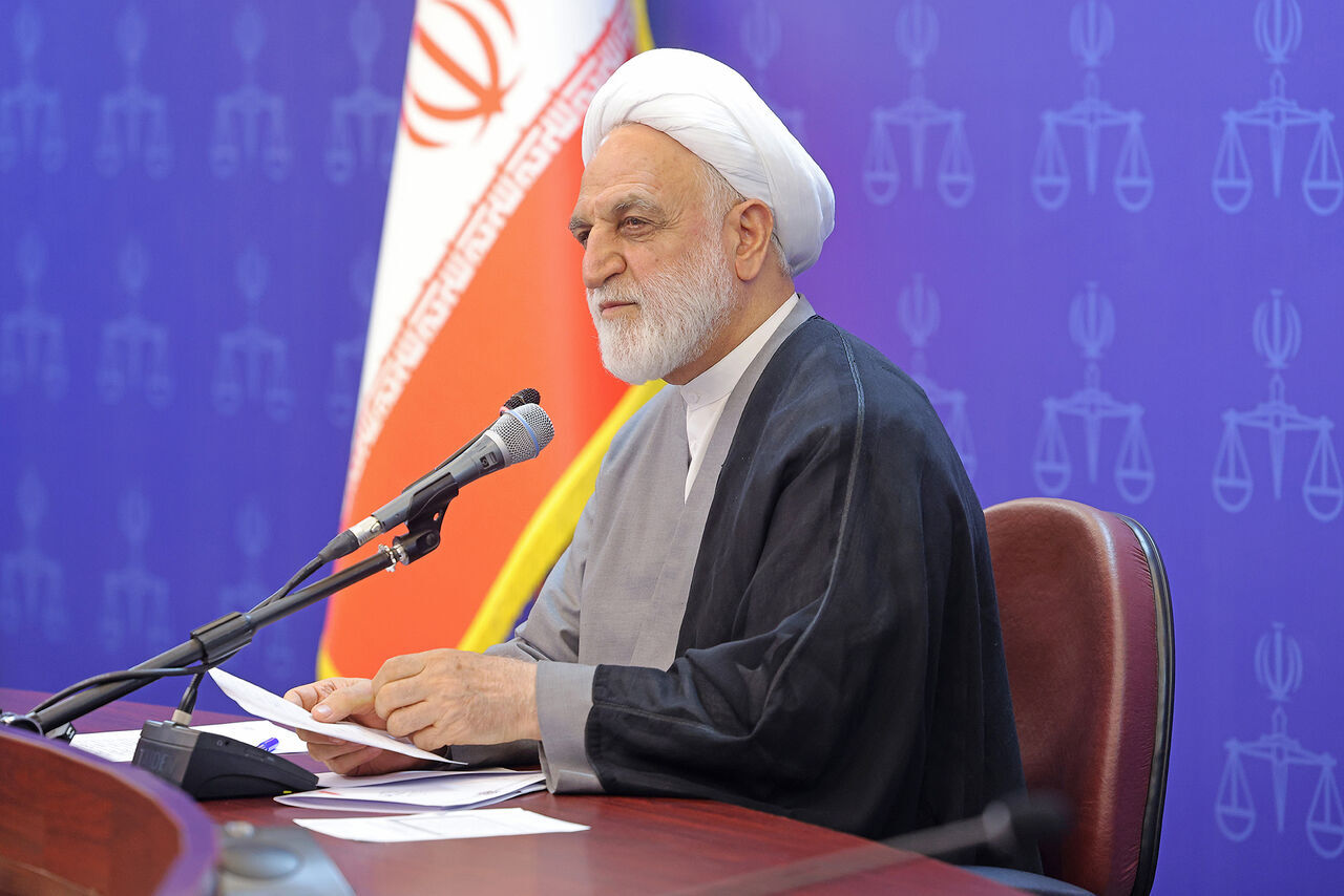 رئيس السلطة القضائية الإيرانية يعزي في استشهاد رئيس الوزراء وعدد من الوزراء