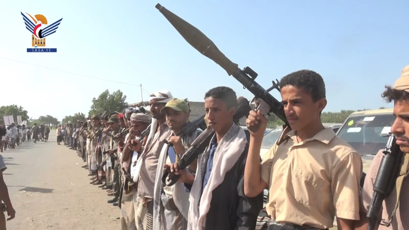 الحديدة.. وقفة مسلحة لقبائل التحيتا وفاء للشهداء وإعلانًا للنفير في مواجهة الأعداء والخونة