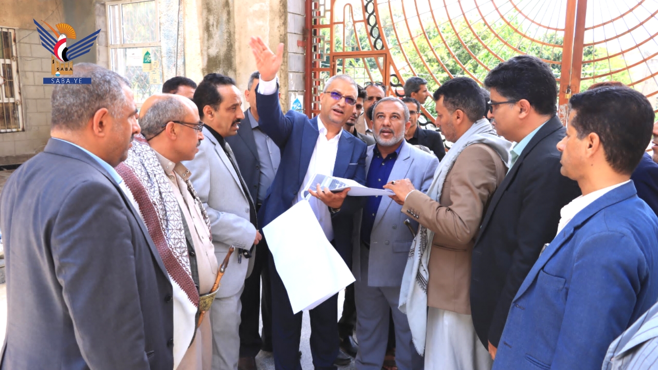 محافظ إب يتفقد أنشطة الدورة الصيفية بمركز الأنصار المغلق في يريم