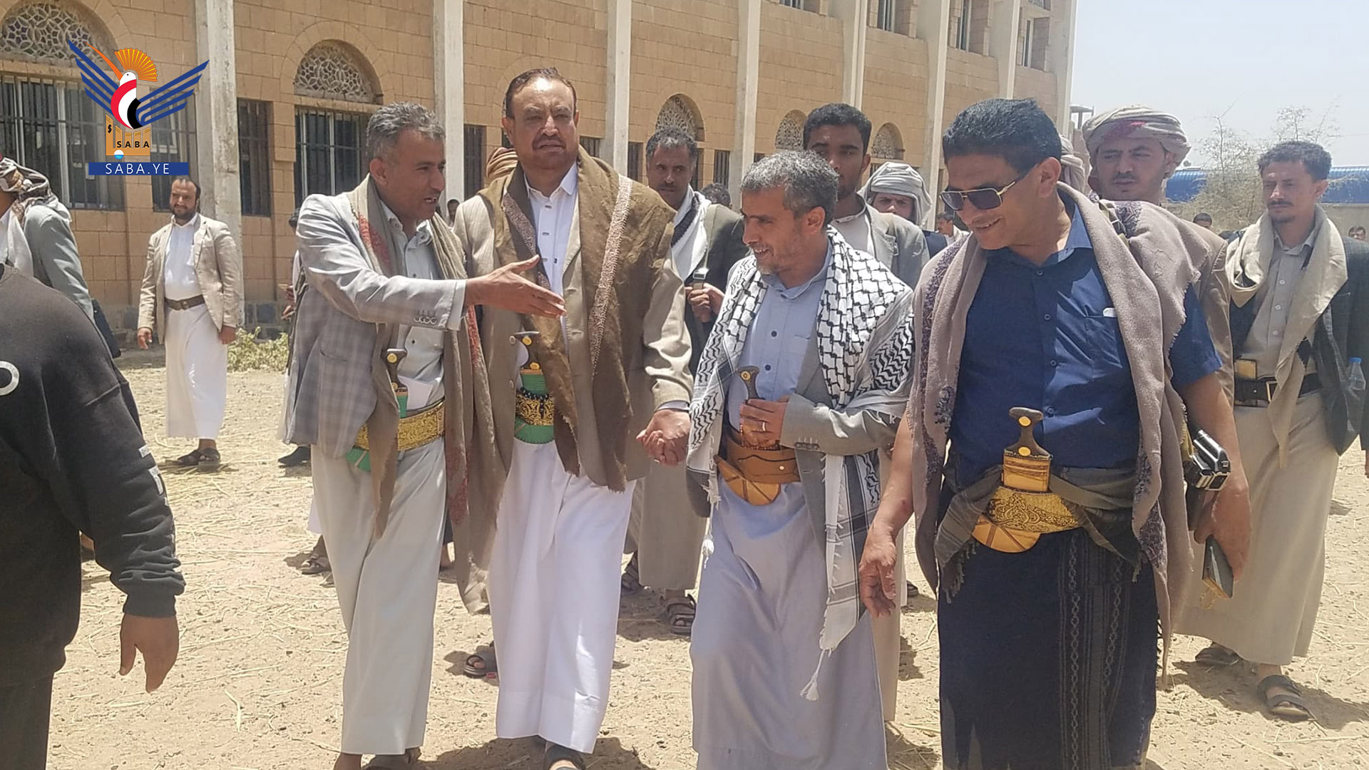  أمانة العاصمة تسير قافلة أضاحي عيدية للمرابطين في الجبهات