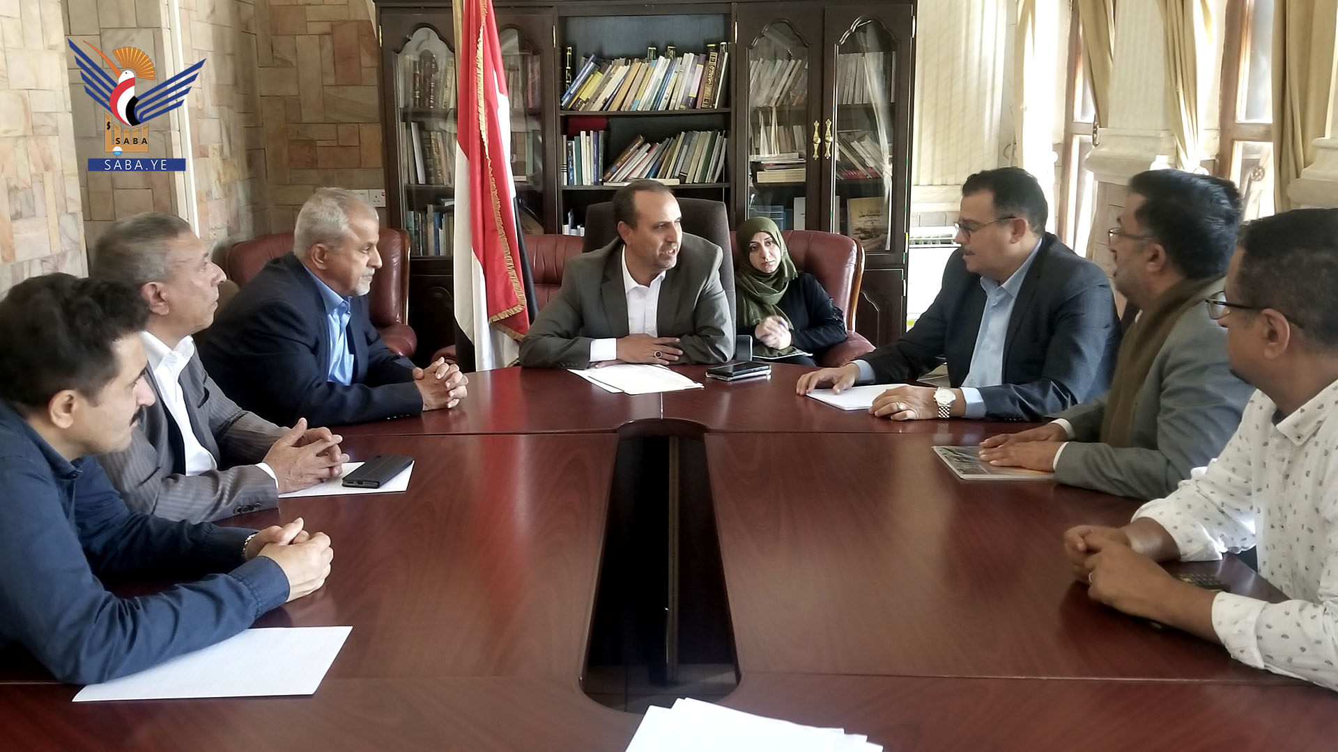 وزير الثقافة والسياحة يلتقي القائم بأعمال رئيس الاتحاد اليمني للسياحة وأعضاء لجنة السياحة