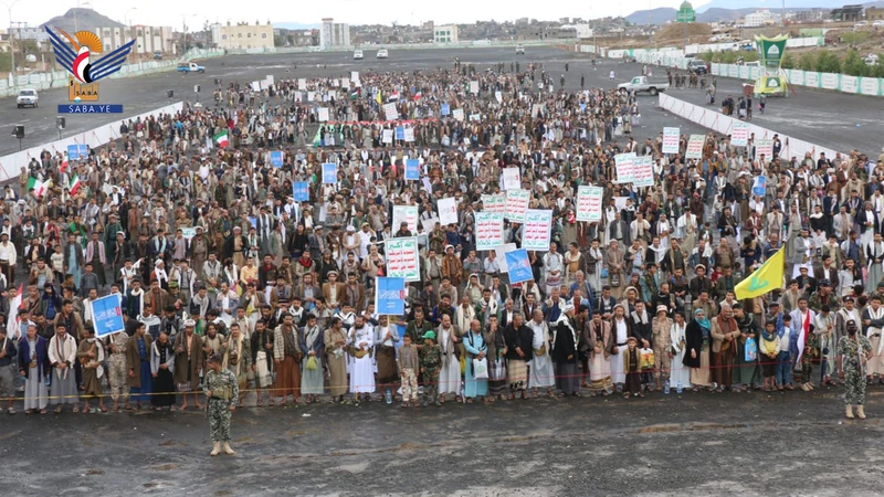 مسيرات حاشدة بتعز تؤكد الثبات مع فلسطين ولبنان وإيران والجهوزية لكل الخيارات