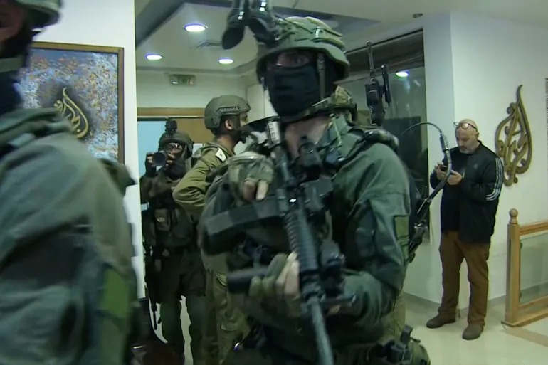 "حماس": قرار إغلاق مكتب الجزيرة إجراء انتقامي من دورها المهني بفضح جرائم العدو