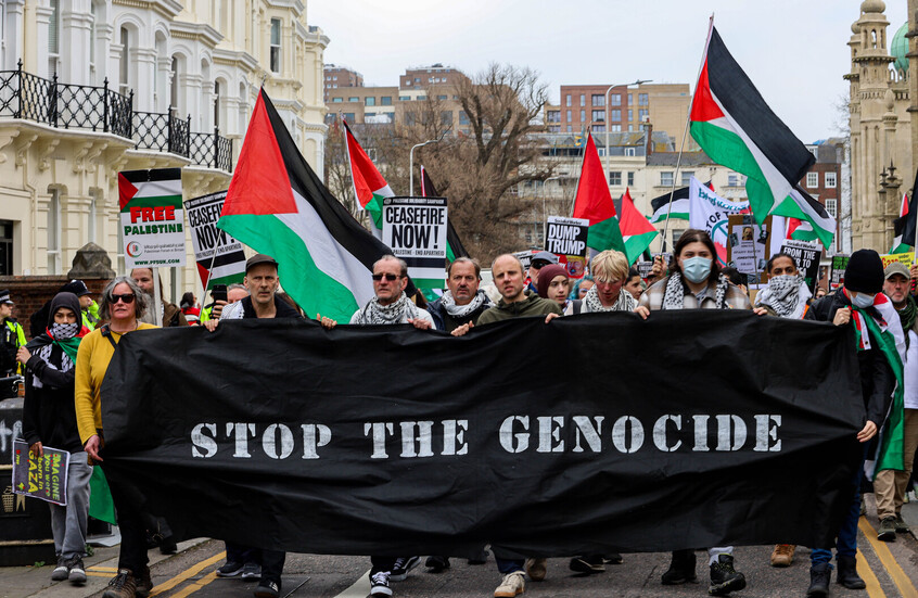 ناشطون في مدينة برايتون البريطانية يطالبون بمقاطعة "إسرائيل"