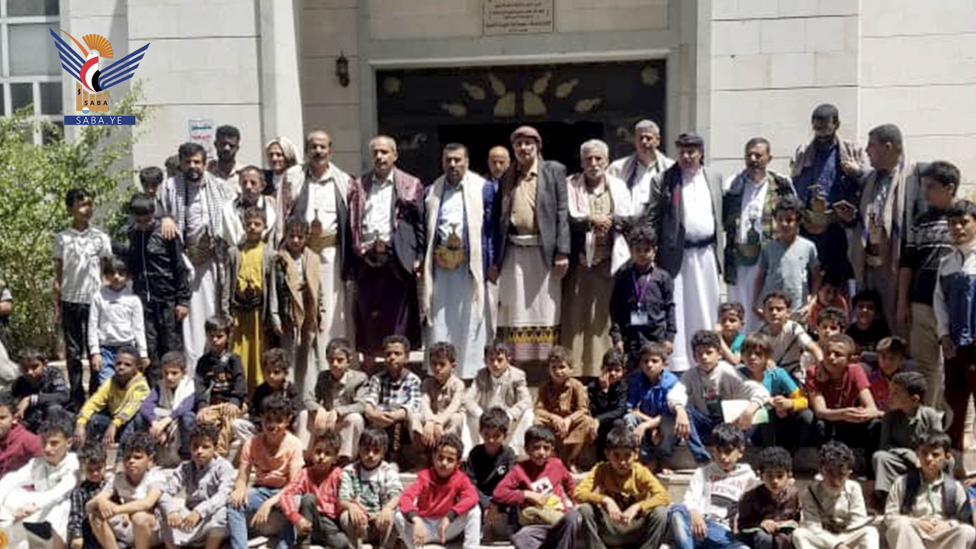 أعضاء من مجلس الشورى يتفقدون أنشطة الدورات الصيفية في مديرية معين