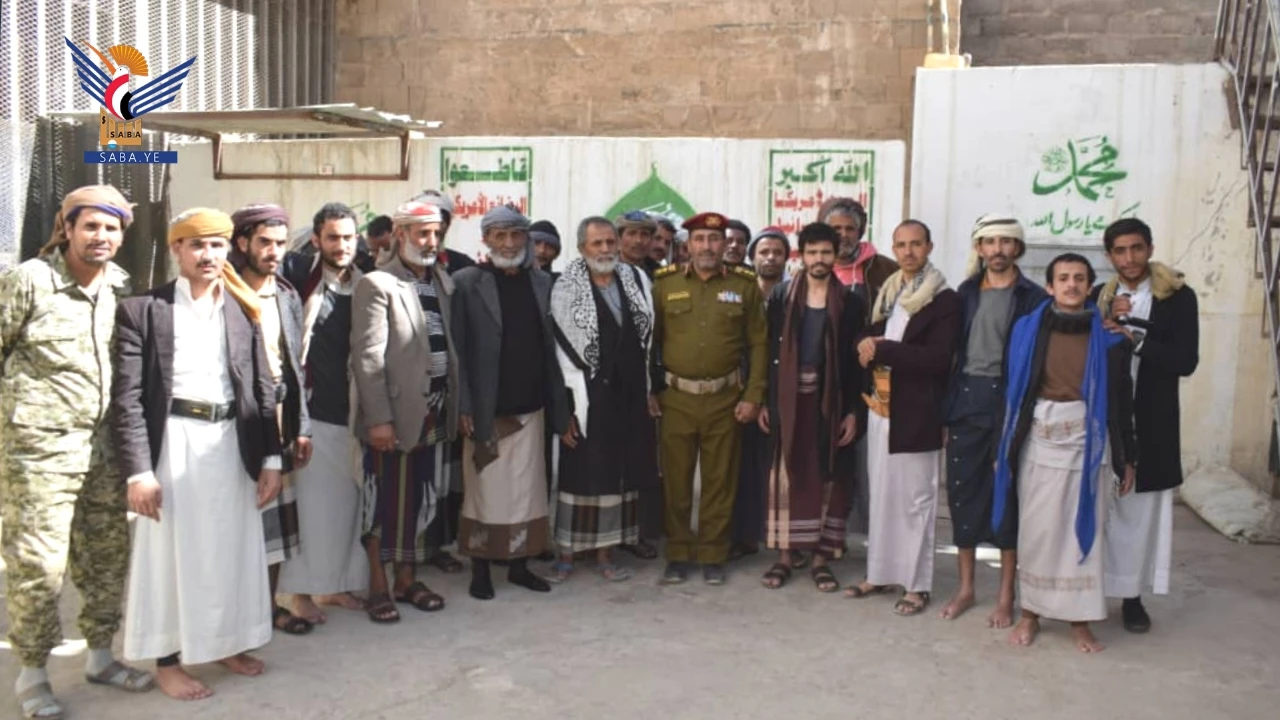 لجنة معالجة قضايا السجون تفرج عن 21 سجينًا بمناسبة عيد جمعة رجب