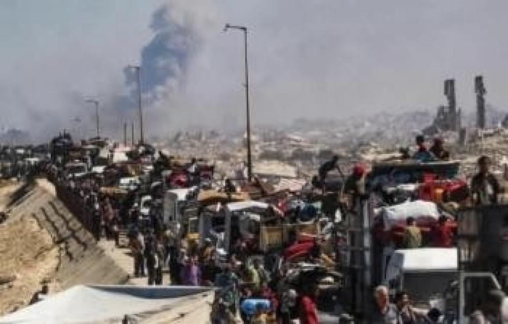 مركز حماية لحقوق الإنسان: التهجير القسري للغزيين جريمة دولية