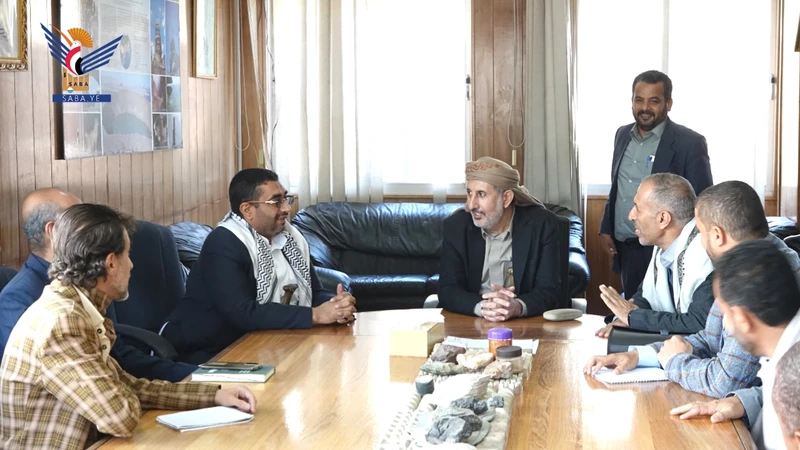 اجتماع برئاسة وزير النفط يناقش سير العمل بهيئة المساحة الجيولوجية