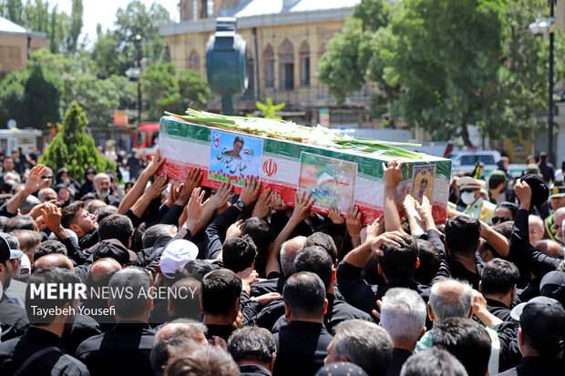 حتى الآن.. دفن 263 شهيدًا من ضحايا العدوان الإسرائيلي على إيران في طهران