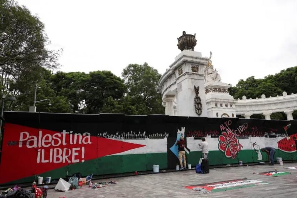 جدارية غزة تخرب ليلا وترمم نهارا.. تحد مستمر في مكسيكو سيتي