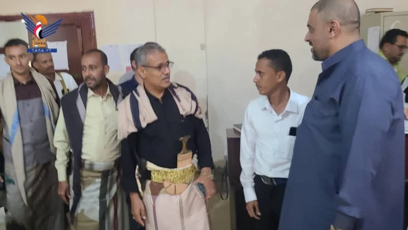 تفقد مركز الغسيل الكلوي بمديرية زبيد في الحديدة