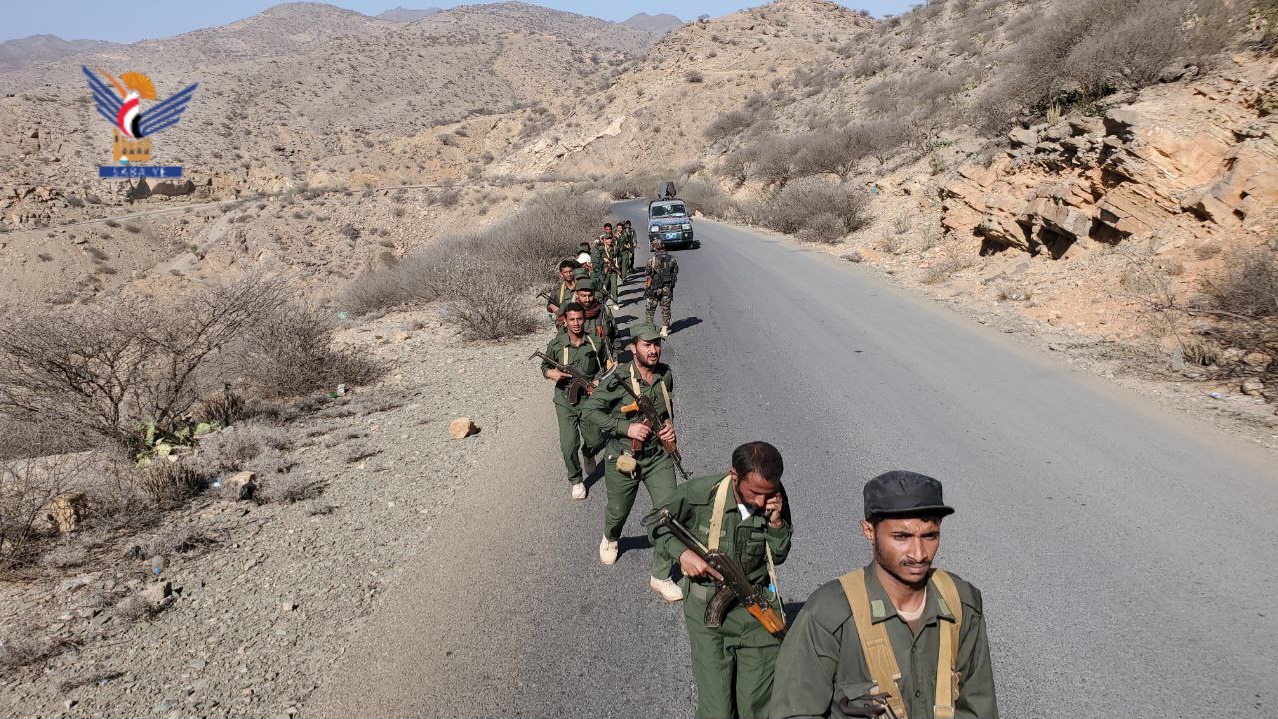  حجة.. مسير ومناورة لمنتسبي القطاع الأمني في مديرية كُشر