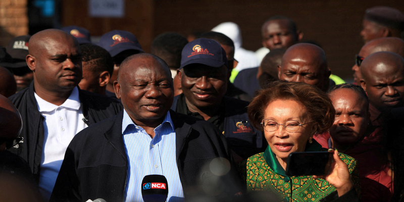 الحزب الحاكم في جنوب أفريقيا يخسر غالبيته المطلقة في الانتخابات التشريعية