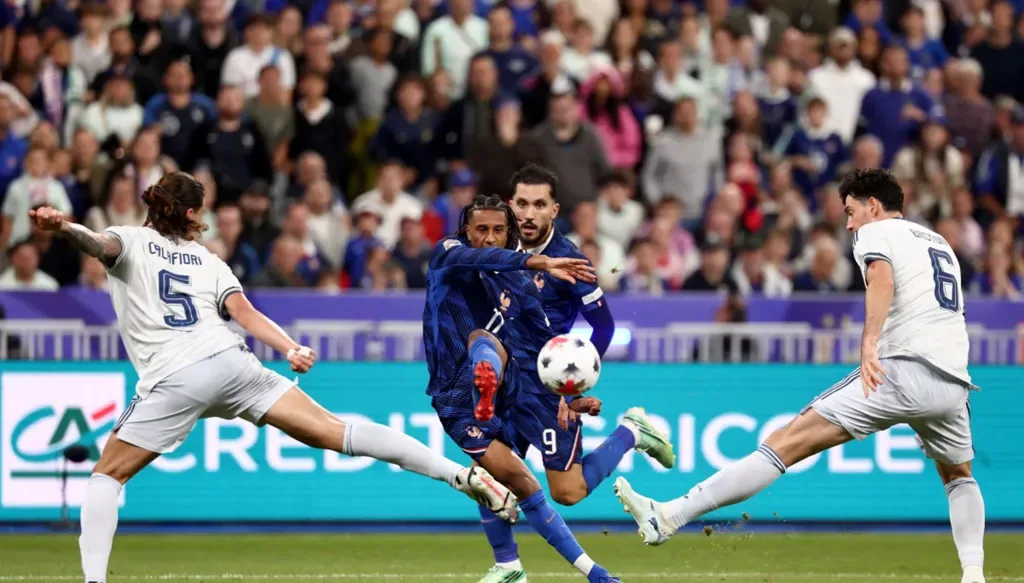 فرنسا تتعادل مع إيطاليا وبلجيكا تفوز على تركيا وبولندا تكتسح رومانيا والمجر تتجاوز جورجيا في دوري الأمم الأوروبية