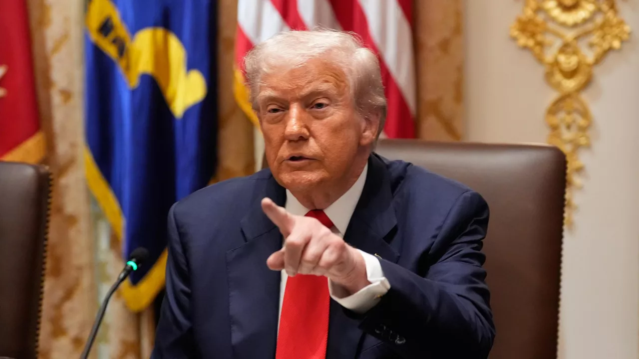 ترامب يحذر الأرجنتين من التعاون العسكري مع الصين