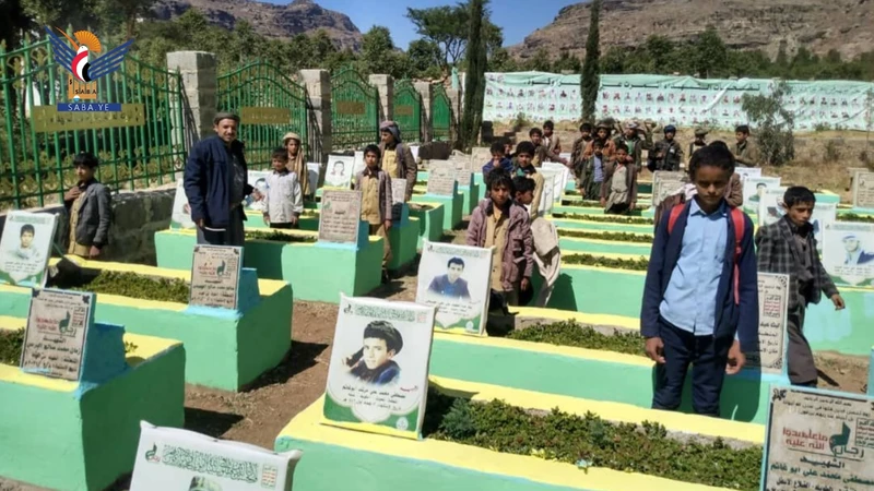 وقفات طلابية بمدارس مديرية الطويلة بالمحويت وفاءً لدماء الشهداء