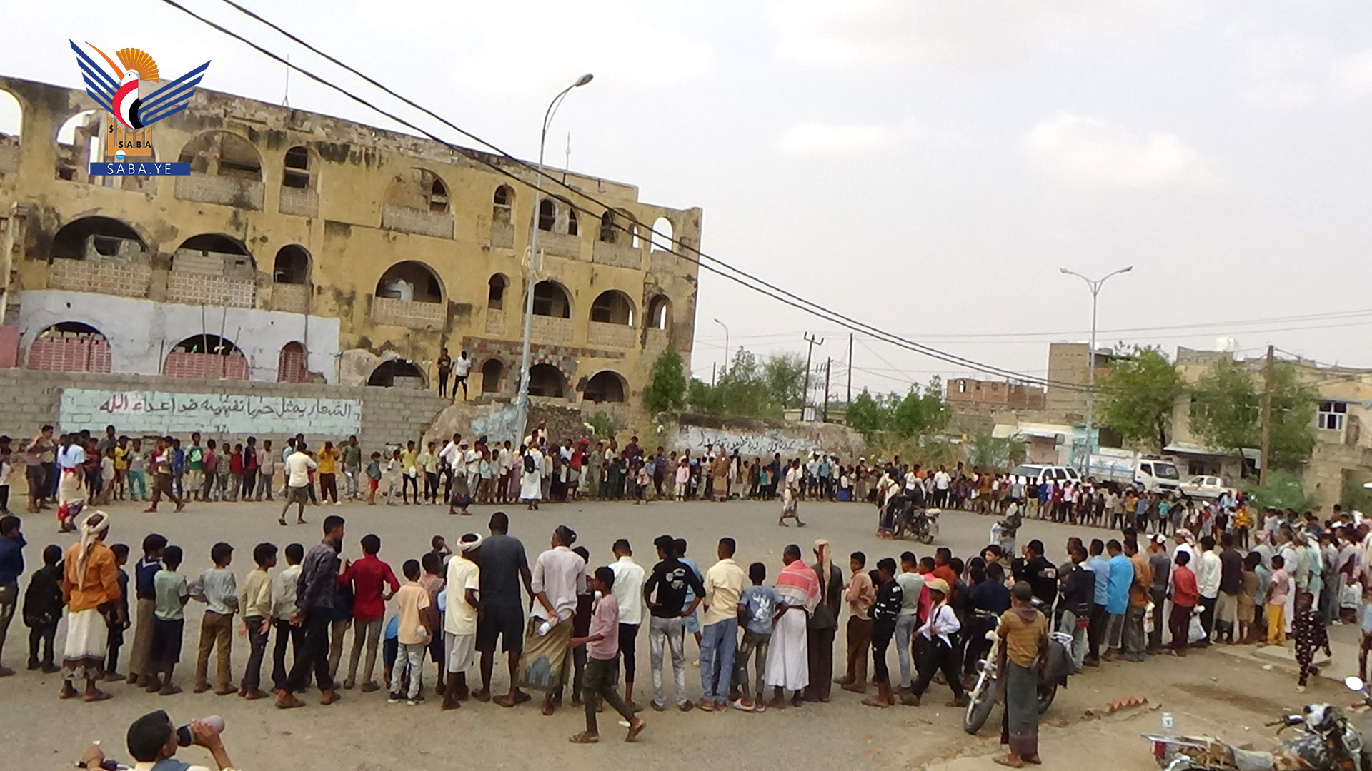 سيرة طلابية ووقفة تضامنية بمديرية السخنة تنديدًا بجرائم التجويع والإبادة في غزة