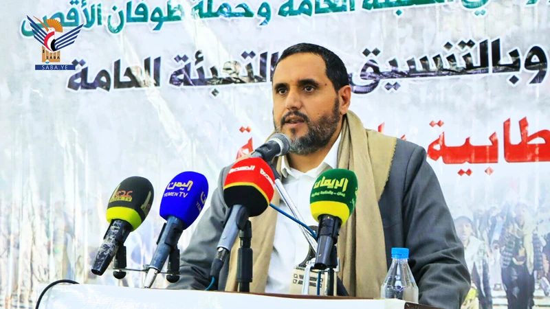 محافظ صنعاء: ثورة 21 سبتمبر مثلت نقطة تحول في تاريخ اليمن المعاصر 