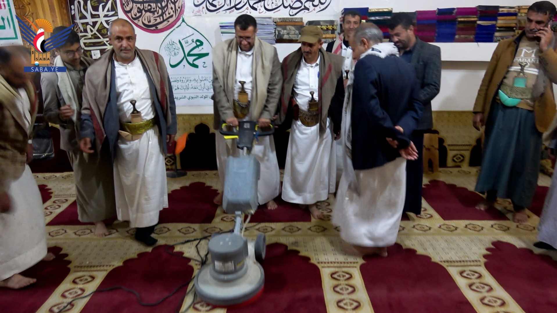 تدشين حملة "أن طهِّرا بيتي" بمحافظة عمران 