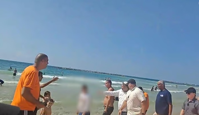 إعلام العدو: اعتقال سيدة صهيونية بسبب رشقها الرمال على "بن غفير"