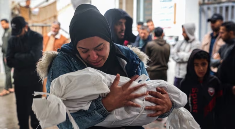 الأمم المتحدة تنفي تخفيضها عدد شهداء غزة.. و"الصحة العالمية" تؤكّد ثقتها بالأرقام