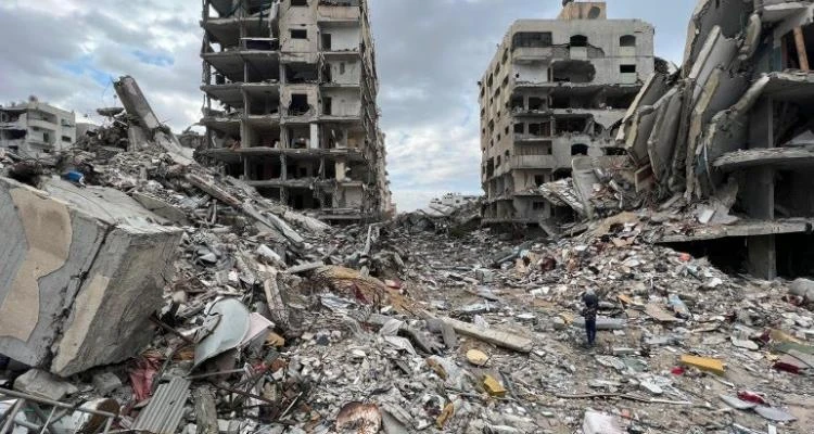 سرحان: أكثر من 80% من غزة دُمّرت و300 ألف أسرة بلا مأوى وإعادة الإعمار تتطلب 60 مليار دولار