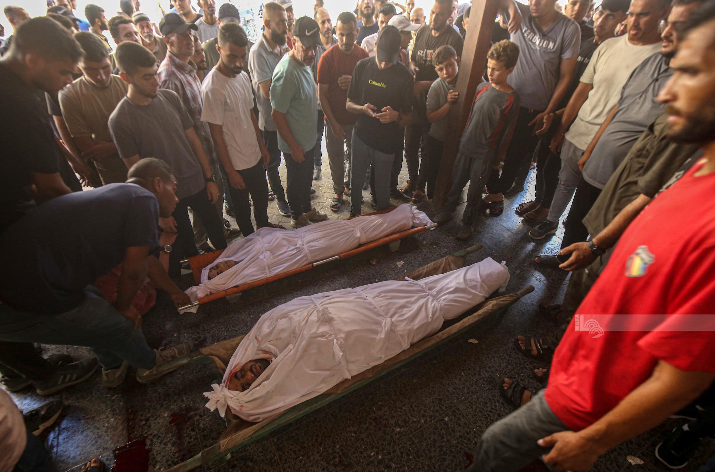 استشهاد 3 فلسطينيين وإصابة 8 آخرين بقصف العدو مخيم البريج وسط قطاع غزة