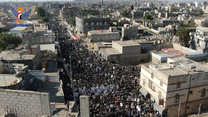 ذمار تتوّج عامان من الجهاد مع غزة بمسيرات جماهيرية