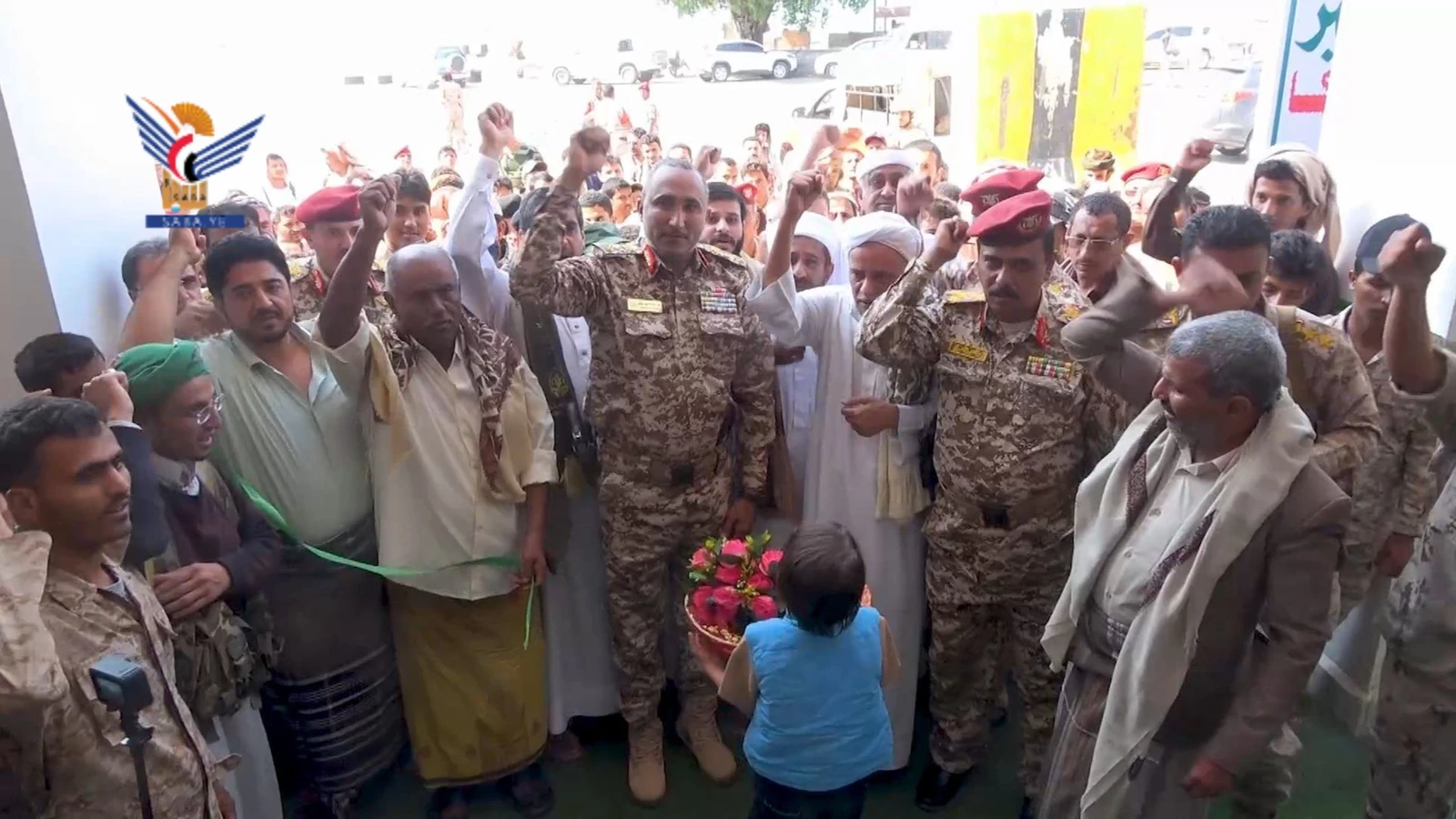 الحديدة .. عطيفي والبشري يفتتحان معرض شهداء المنطقة العسكرية الخامسة