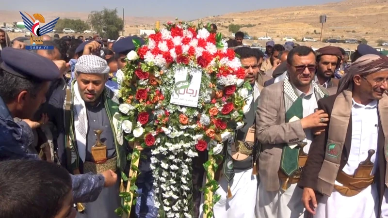 محافظ عمران يفتتح المعرض المركزي لصور ومجسمات الشهداء بالمحافظة