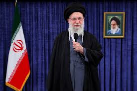 عراقجي ينعي قائد الثورة الإسلامية الإيرانية السيد علي خامنئي