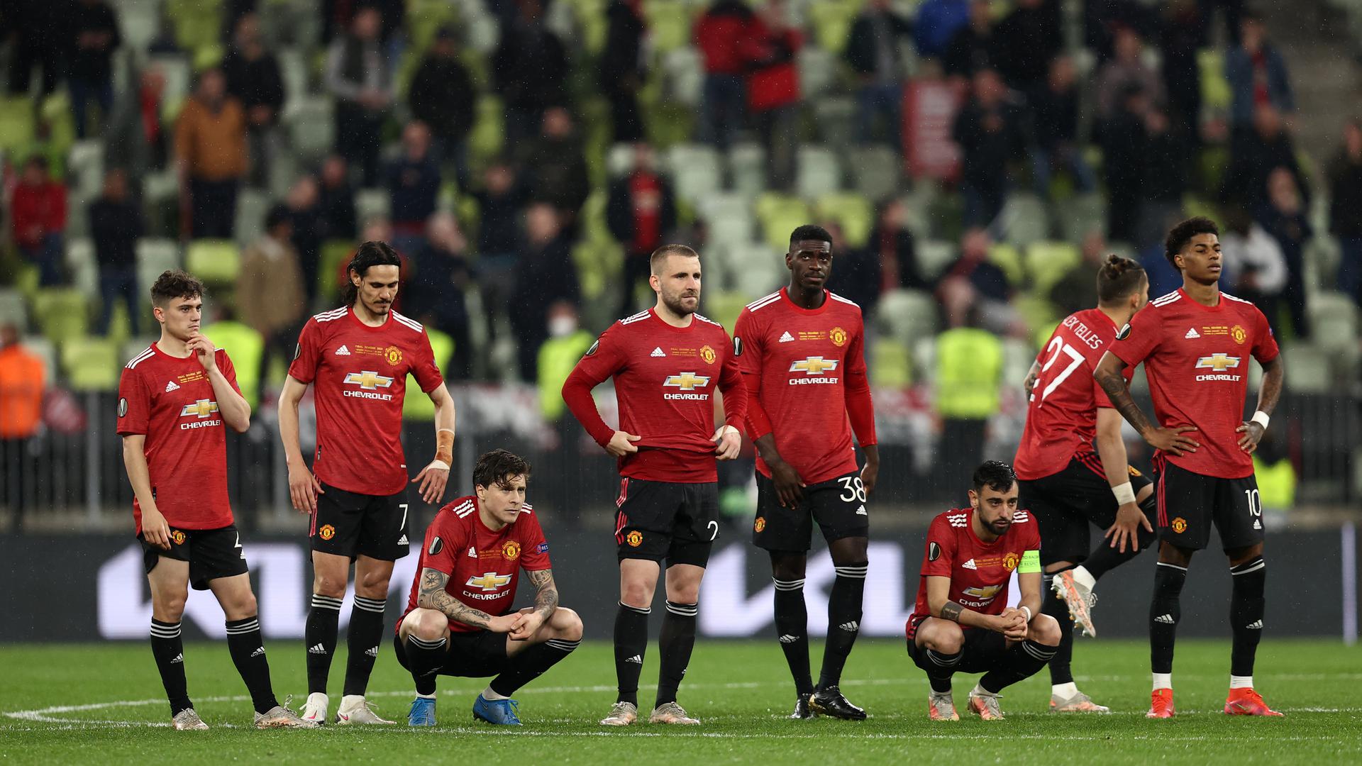 مانشستر يونايتد يعرض جميع لاعبيه للبيع