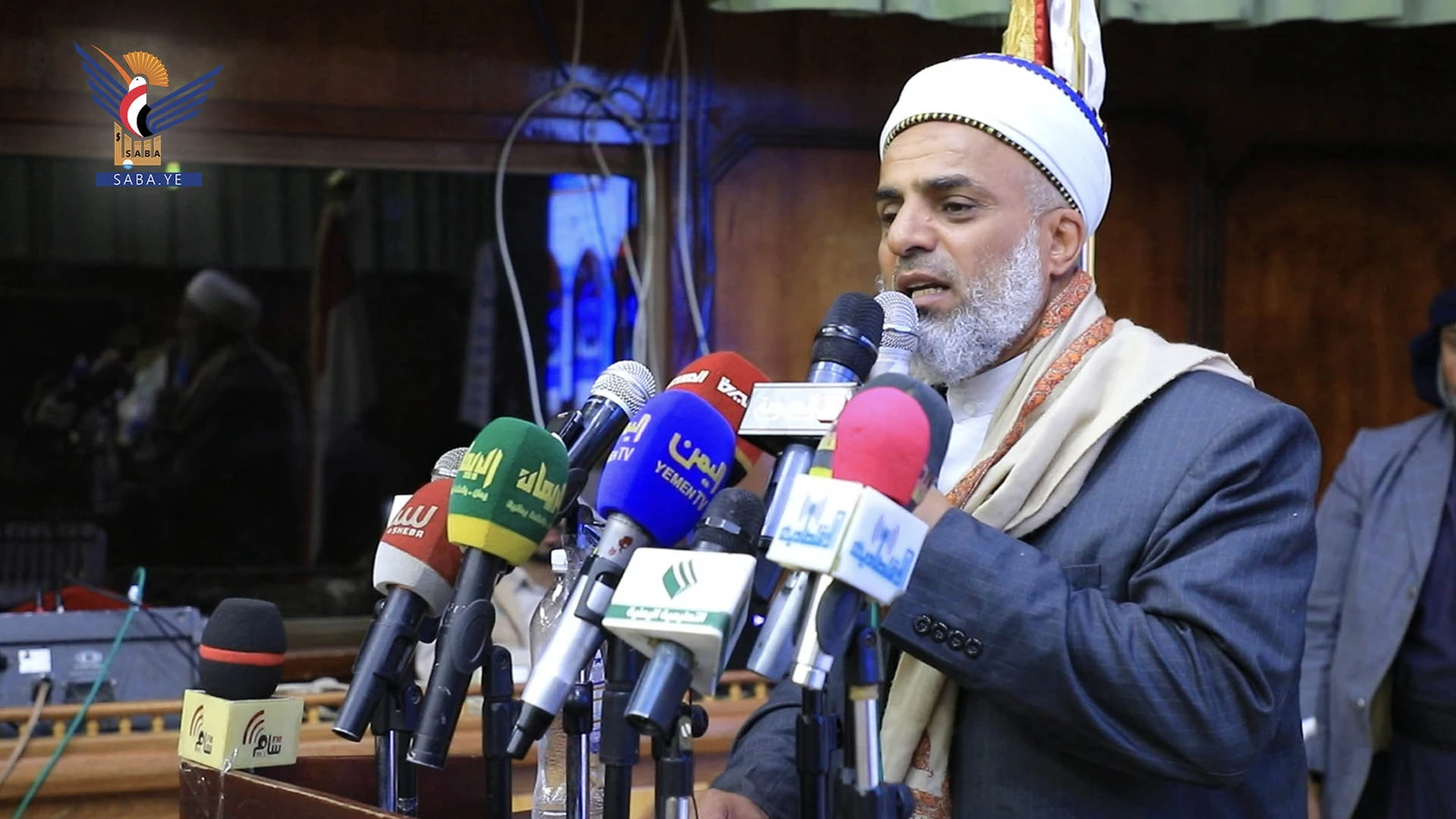 هيئة رعاية أسر الشهداء تُدشّن مشروع الحقيبة المدرسية لأبناء الشهداء والمفقودين