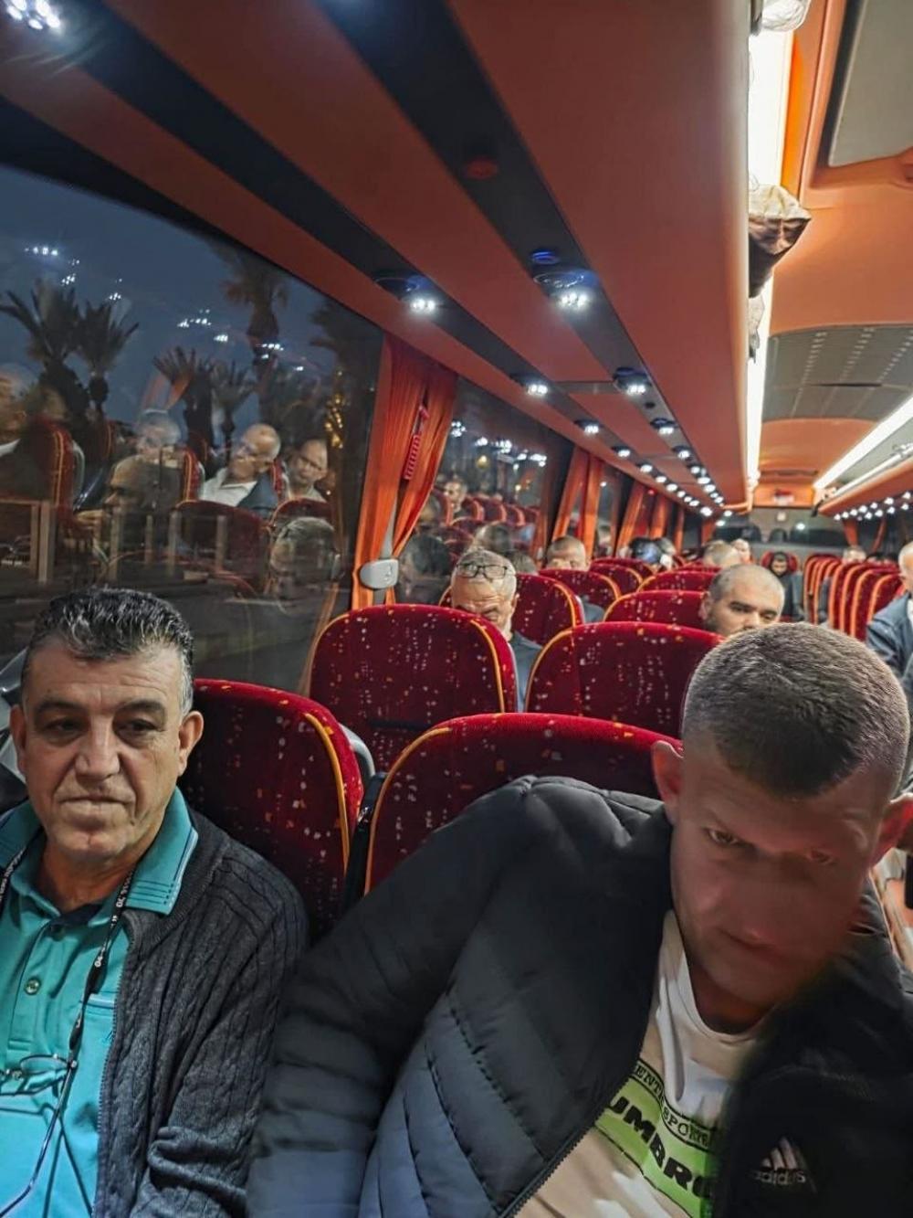 اهالي تل السبع وبلدة جسر الزرقاء الفلسطينية يشدّون الرحال للمسجد الأقصى