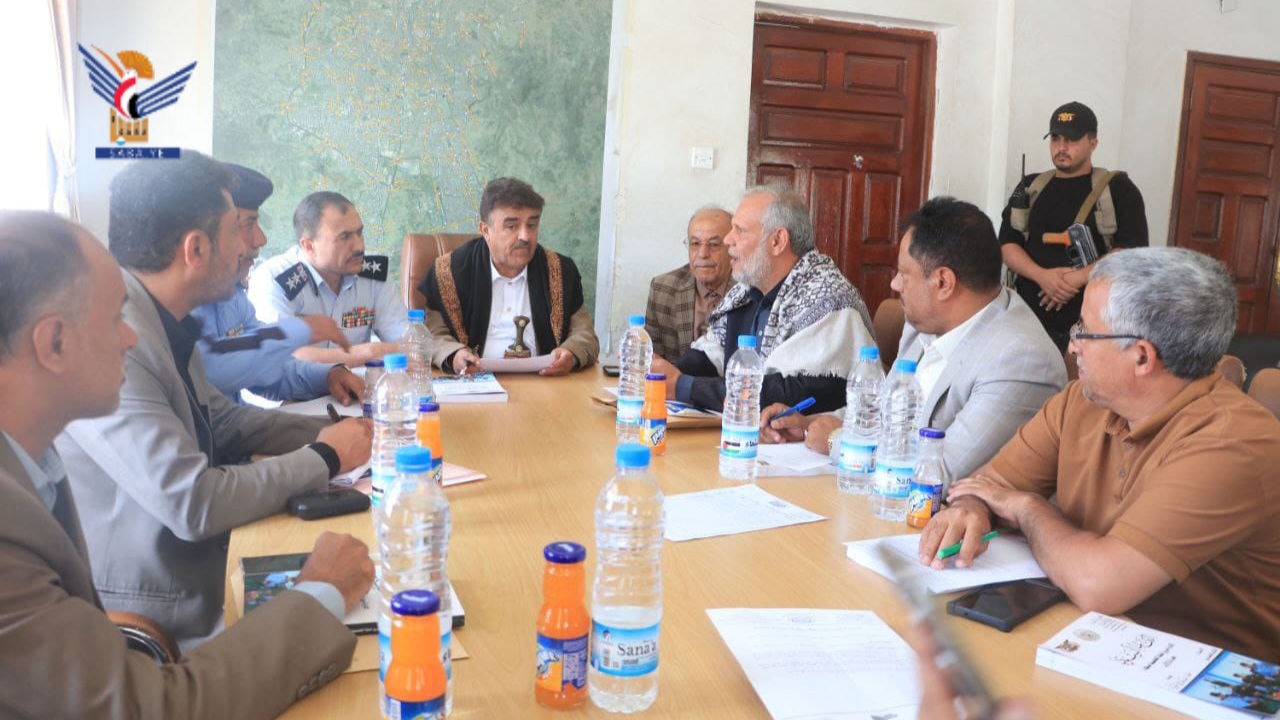   مناقشة آلية استئناف إزالة العشوائيات ومسببات الازدحام في أمانة العاصمة