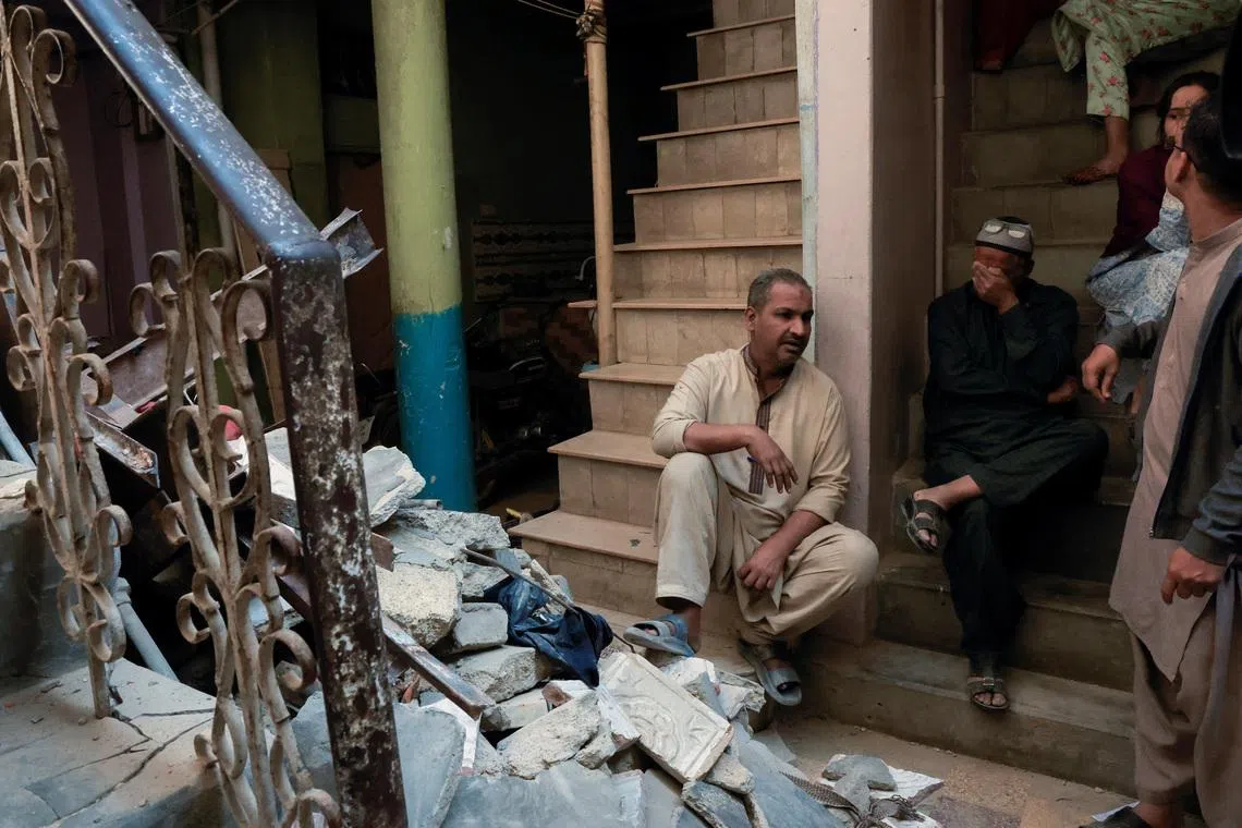  باكستان: مقتل 13 في انهيار مبنى في كراتشي بعد انفجار