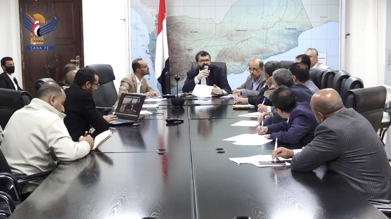 اجتماع برئاسة وزير الصحة يناقش أداء مكاتب الصحة في المحافظات