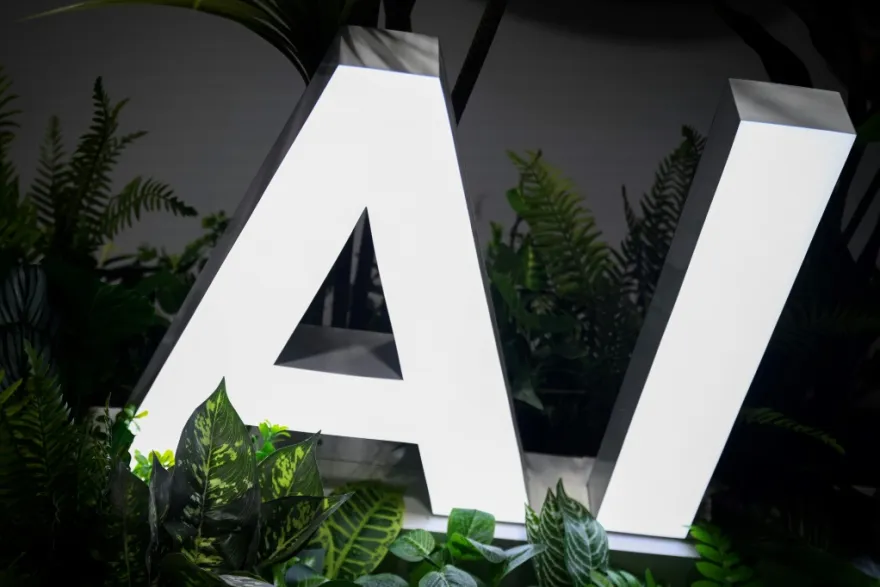 باحثون ومسؤولون في قطاع الذكاء الاصطناعي يطالبون بإطار دولي لتنظيم هذه التقنية