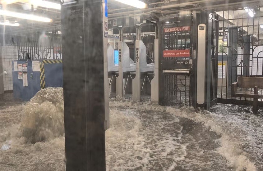 فيضانات مفاجئة تغرق نيوجيرسي ونيويورك وتوقعات بهبوب المزيد من العواصف فيضانات مفاجئة تغرق نيوجيرسي ونيويورك وتوقعات بهبوب المزيد من العواصف