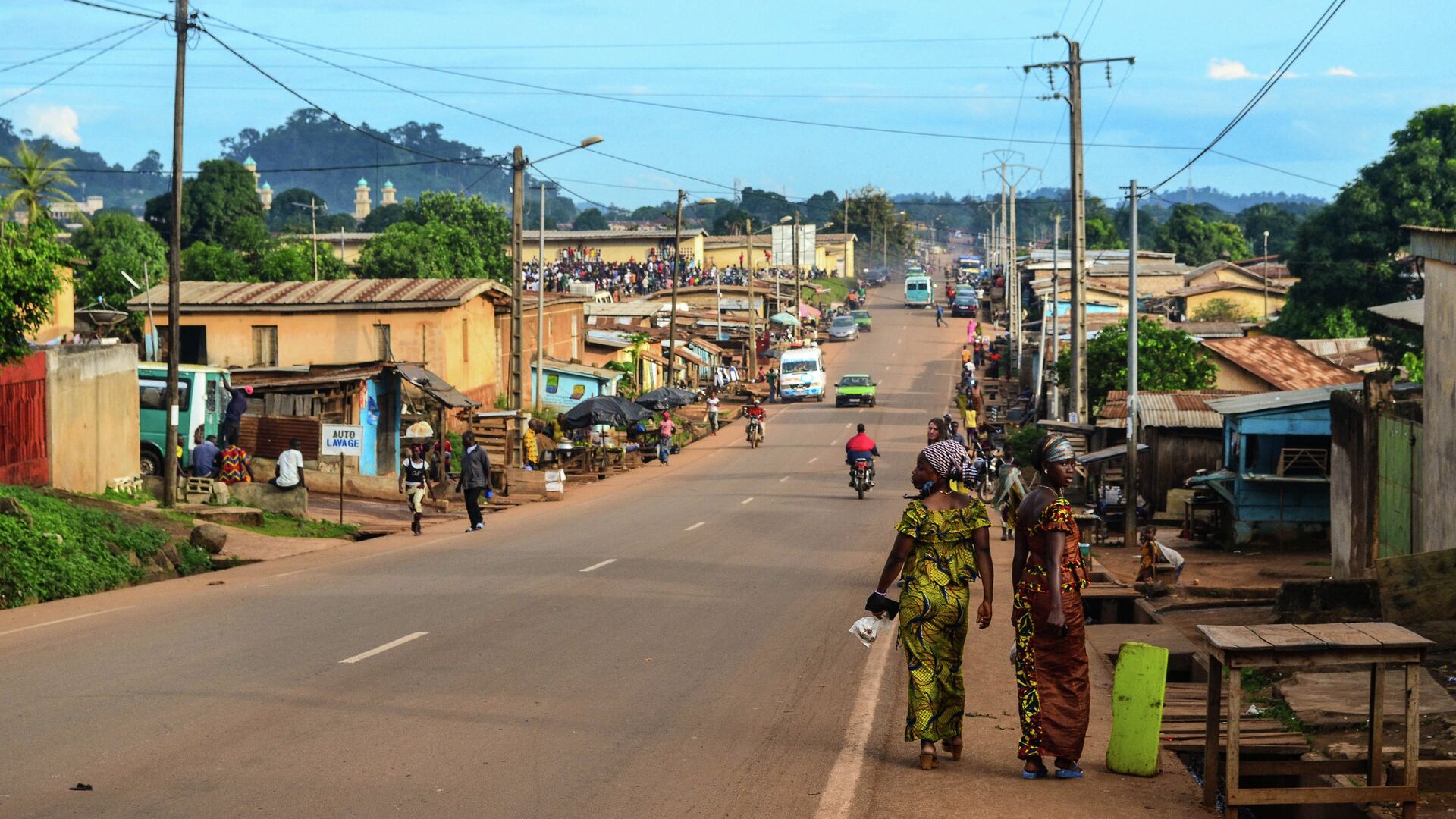 مقتل 16 شخصا وإصابة 51 آخرين في حادث تصادم حافلة ركاب مع شاحنة في ساحل العاج