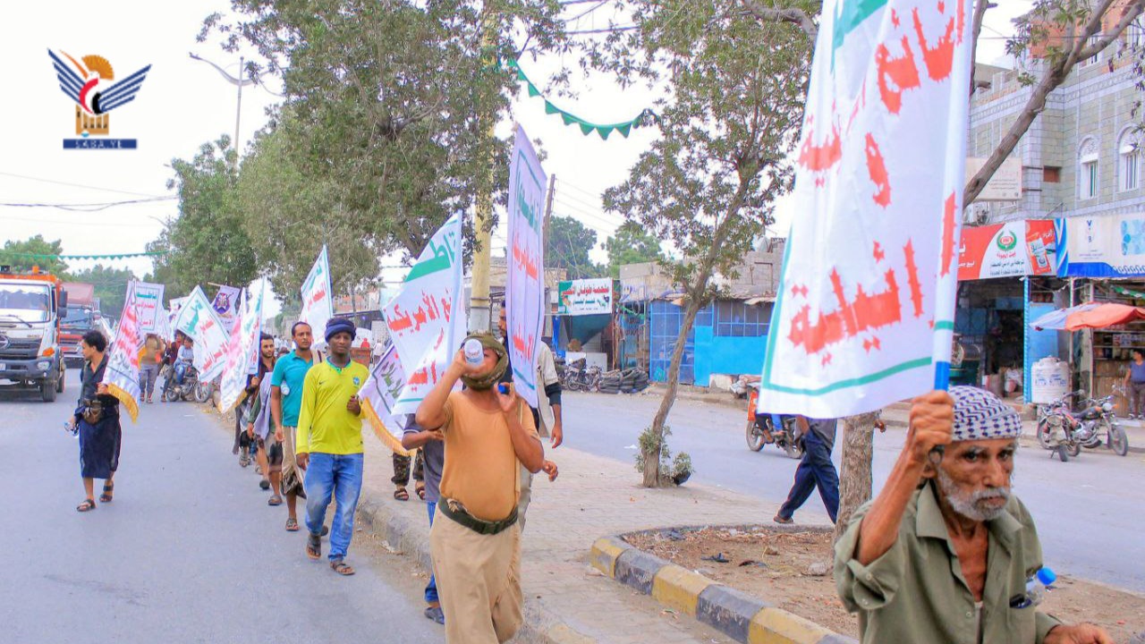 الحديدة.. مسيران لخريجي دورات "طوفان الأقصى"  في الميناء والحالي