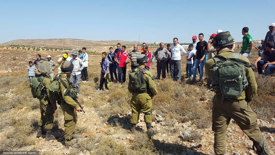 العدو الإسرائيلي يعتقل 5 فلسطينيين بينهم طفلان ويحتجز 3 مزارعين في كيسان وطمّون بالضفة الغربية