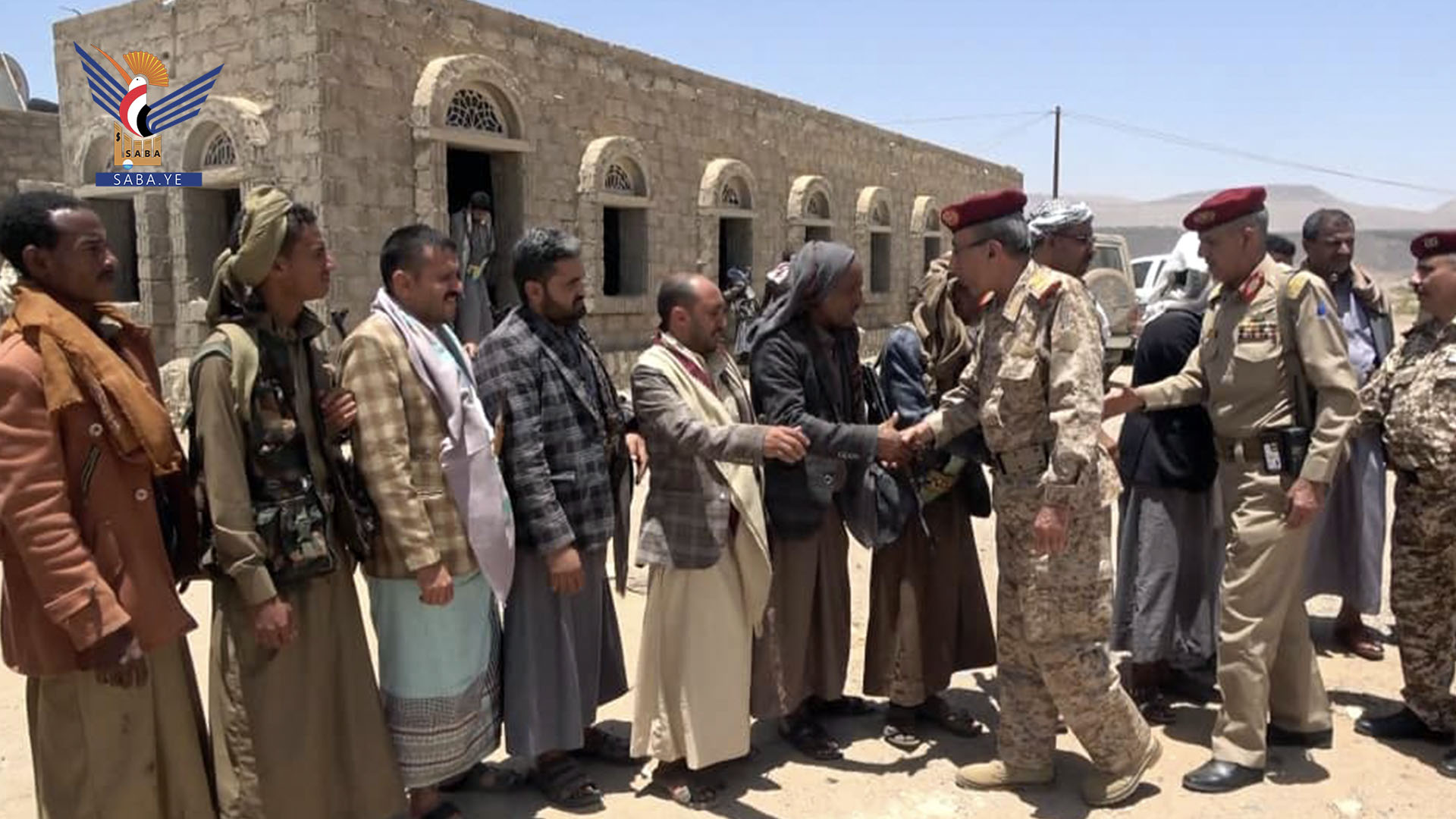الفريق المشن وقيادات من وزارة الدفاع يتفقدون أحوال المرابطين في صرواح الفريق المشن وقيادات من وزارة الدفاع يتفقدون أحوال المرابطين في صرواح