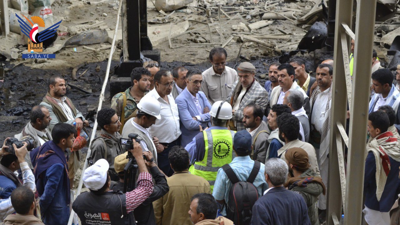 المحاقري وعطيفة يشاركان في تشييع الشهيد مجاهد الذيفاني بعمران