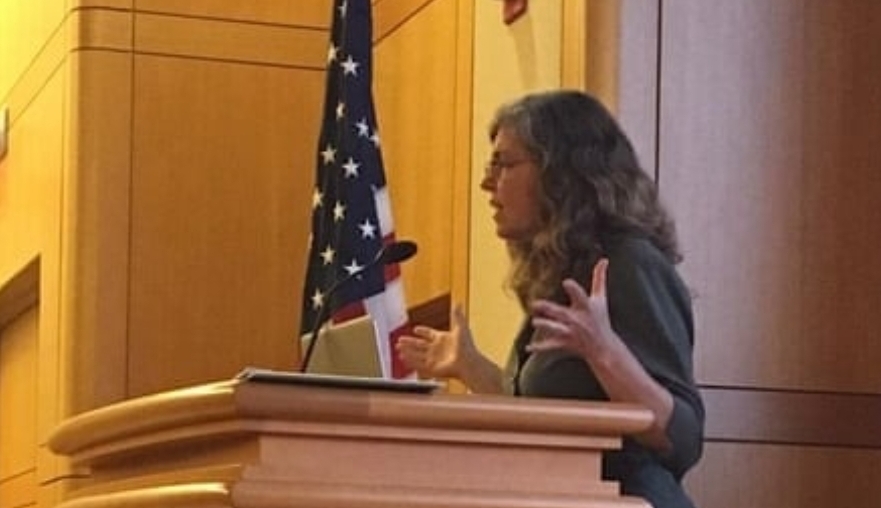 مسؤولة أميركية: تقرير حرب غزة "مخالف للحقيقية" وعجّل استقالتي