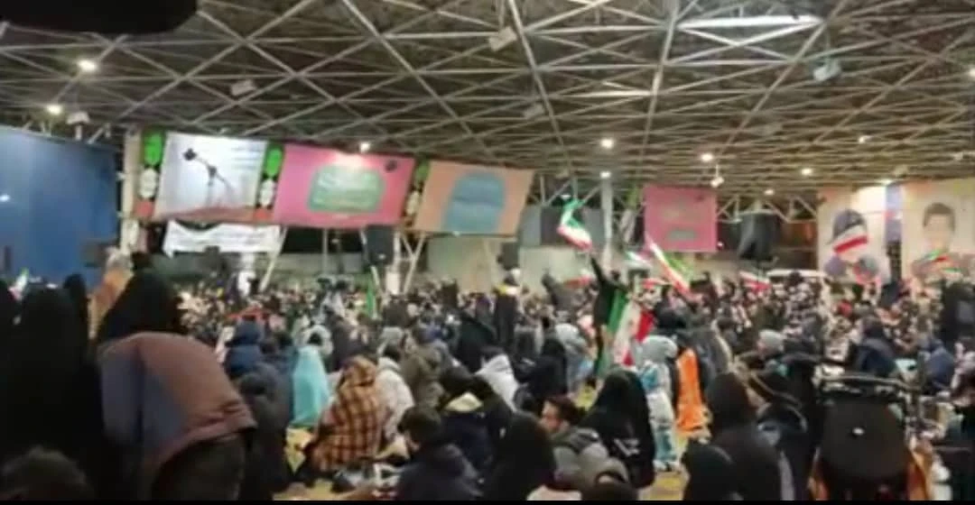 حشود جماهيرية كبيرة في طهران والمدن الإيرانية احتفالاً بانتخاب السيد مجتبى الخامنئي قائدًا للثورة الإسلامية