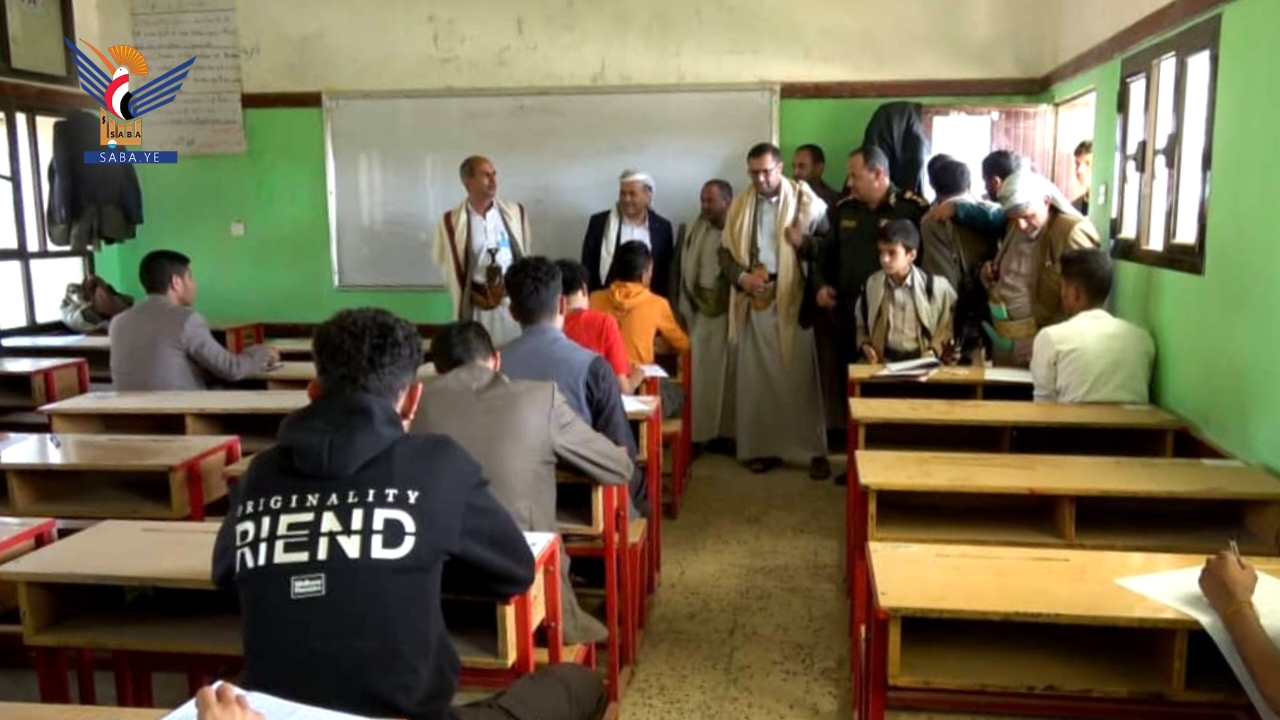 محافظ المحويت يتفقد اختبارات الثانوية العامة