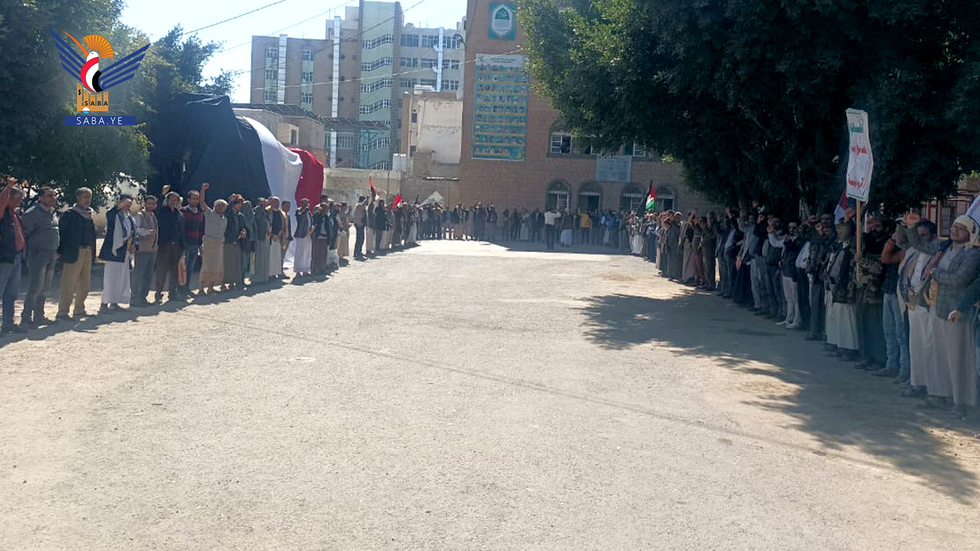 وقفات بالأمانة والمحافظات تضامنًا مع فلسطين وإعلان الجهوزية لمواجهة الأعداء