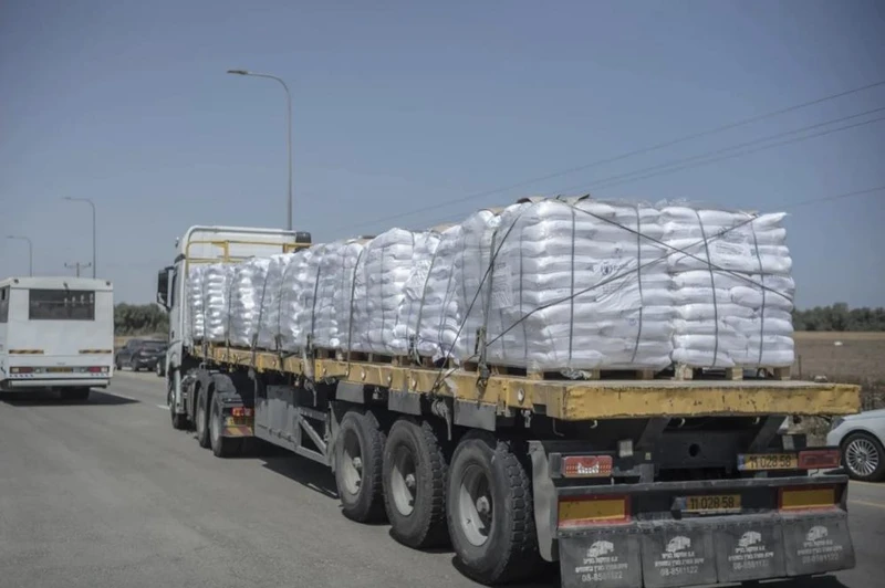 المنظمات الأهلية: 4 من أصل 6 معابر لغزة ما زالت مغلقة أمام تدفق المساعدات الإنسانية