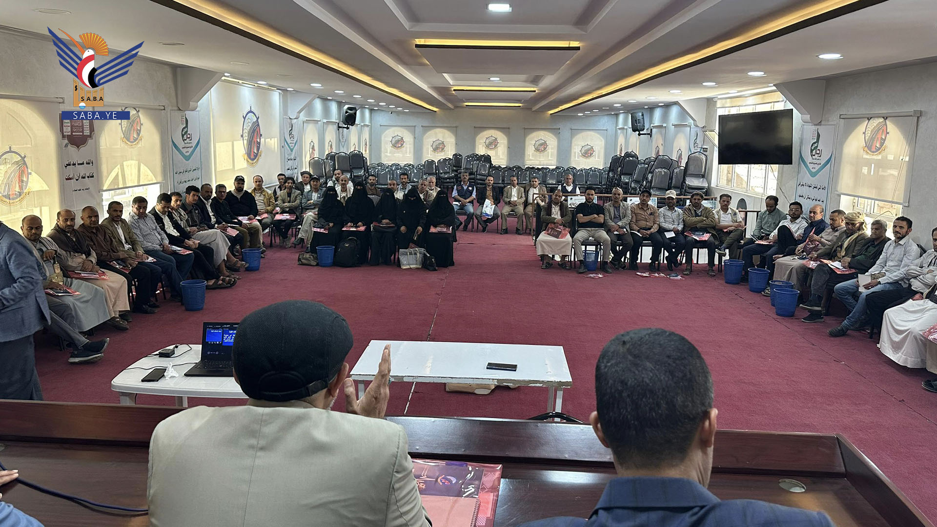 اختتام دورة تدريبية حول أساسيات الإسعافات الأولية والسلامة المهنية بالمؤسسة العامة للطرق